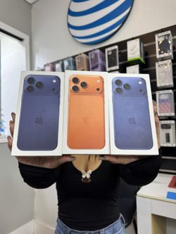 IPHONE 17 PRO MAX UNLOCKED/LIBERADO $1 INTIAL PAYMENT