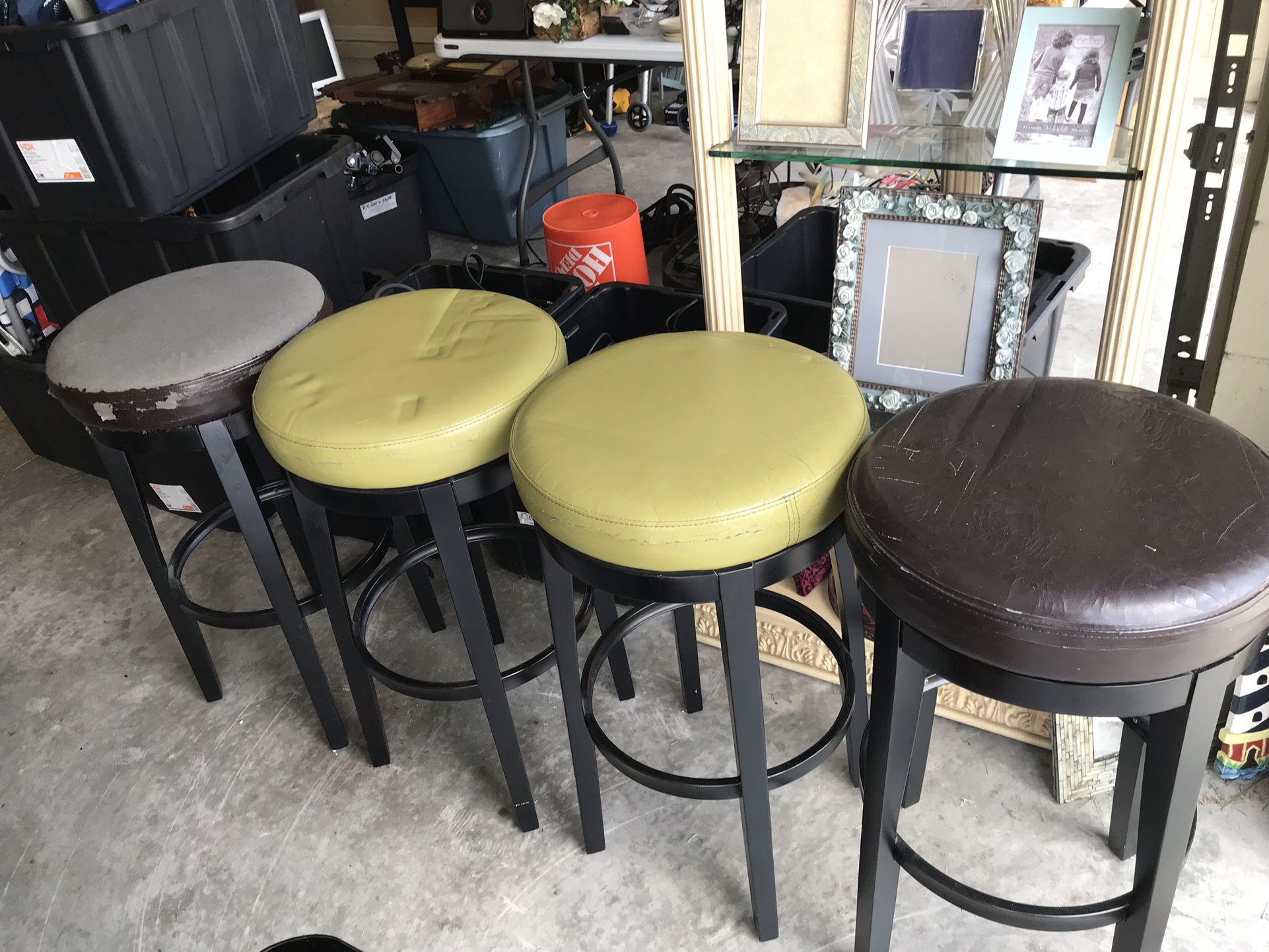 4 Bar Stools
