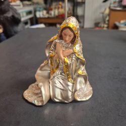 Hawthorne Village "Divine Reflections" Nativity - Mary Figurine 4"Hx3.75"W In Mint Condition