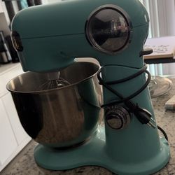 Cuisinart 12 Speed 5.5 Quart Stand mixer 