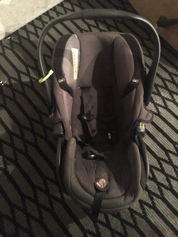 Infant car seat