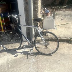 Trek 7000 Mountain Bike