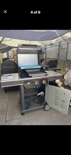 Commercial Series Grill and Griddle Combo Stainless Steel 3 -Burner Infr...