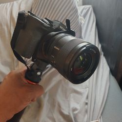 Sony A 7 IV