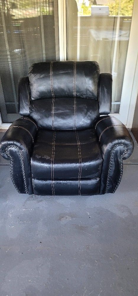 Recliner Seat