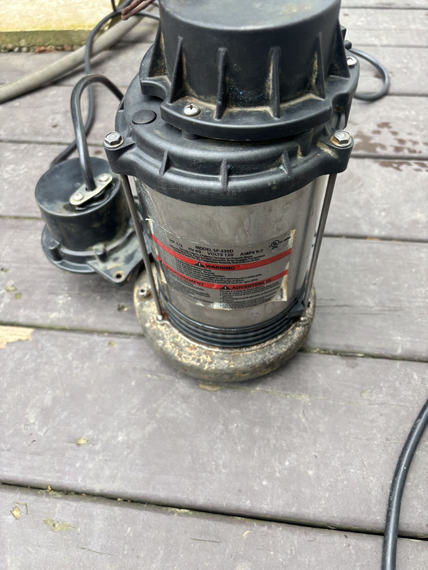 Rigid 1/3 HP Submersible Sump Pump With Diaphragm Switch