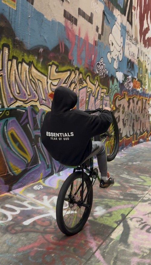 Maniacc flyer trades or sell