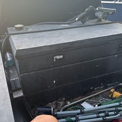 100 Gallon Tank With Transfer Pump