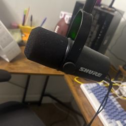 SHURE MV7