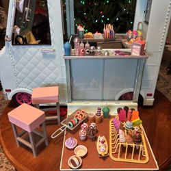 TOYS  ICE CREAM TRUCK