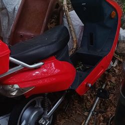 red Voy Phantom 4 electric moped.