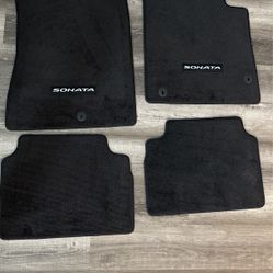 2021-2023 Hyundai Sonata Floor Mats