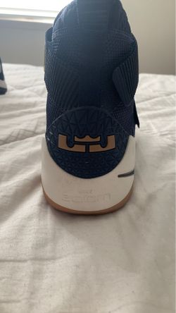 Lebron soldier clearance 11 college navy