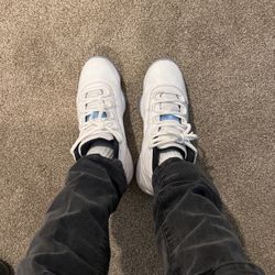 almost brand new jordan 11s