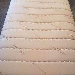 Craftmatic adjustable twin orthopedic bed and mattress.  $800 offer.