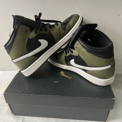 Air Jordan 1 Size 8 1/2. ##3726