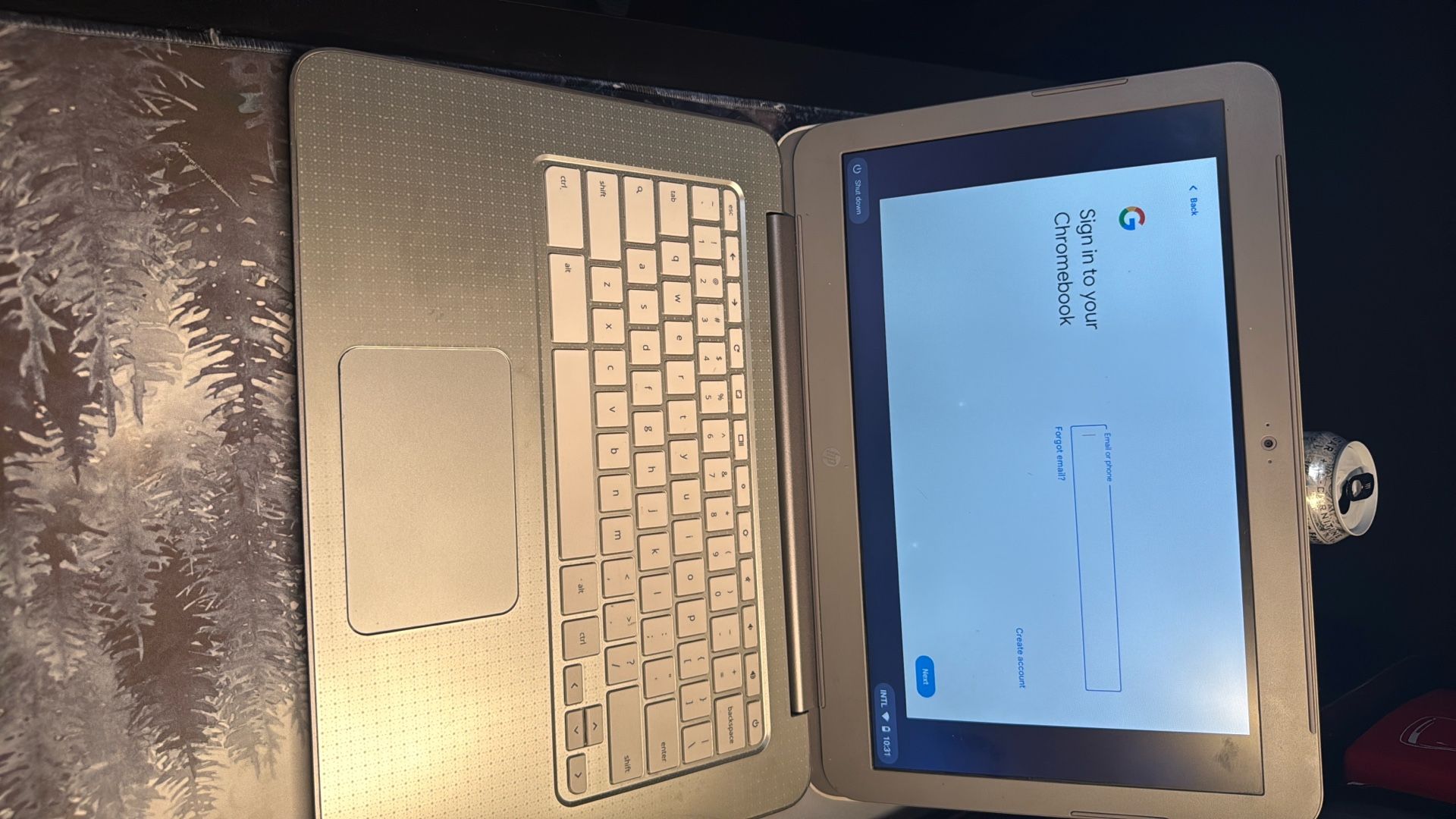 HP Laptop 2017 – Great Condition – Silver + White Keyboard