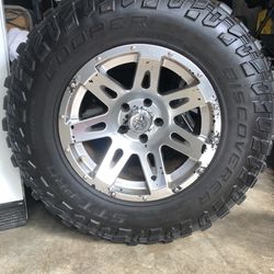 Rugged Ridge Rims with LT285/70R17 Tires