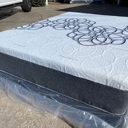 Queen Bamboo Hybrid Cool Gel Memory Foam! 