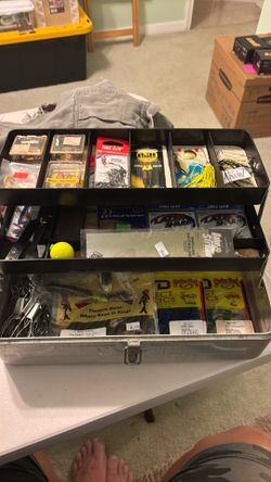 2 tray tackle box