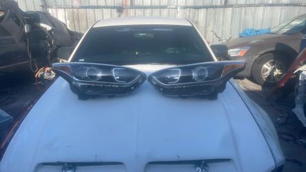 Kia forte  2019  head lights L & R