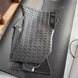 Audi Q5 All Weather Floor Mats 