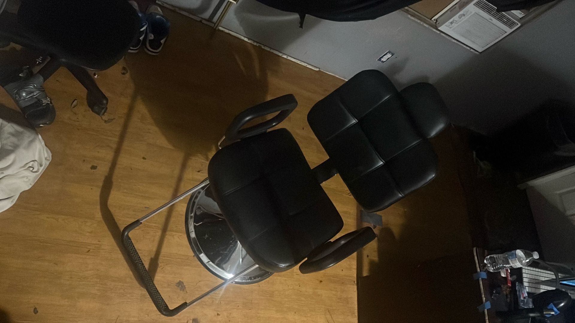 Barber Chair In Good Condition Looking For 200 OBO 