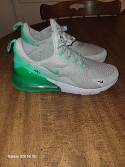 Nike Air 270 shoes. Green with bright white and off white. Men's size 11