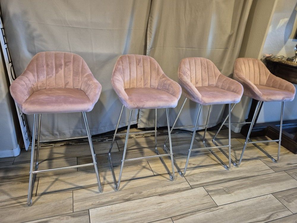 Beautiful Set 4 Bar Stools Exelent Condition 24" High