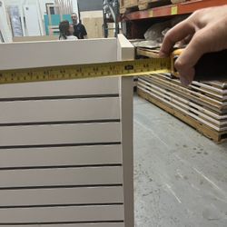 ESTANTES SLATWALL PARA TIENDA – SET COMPLETO 