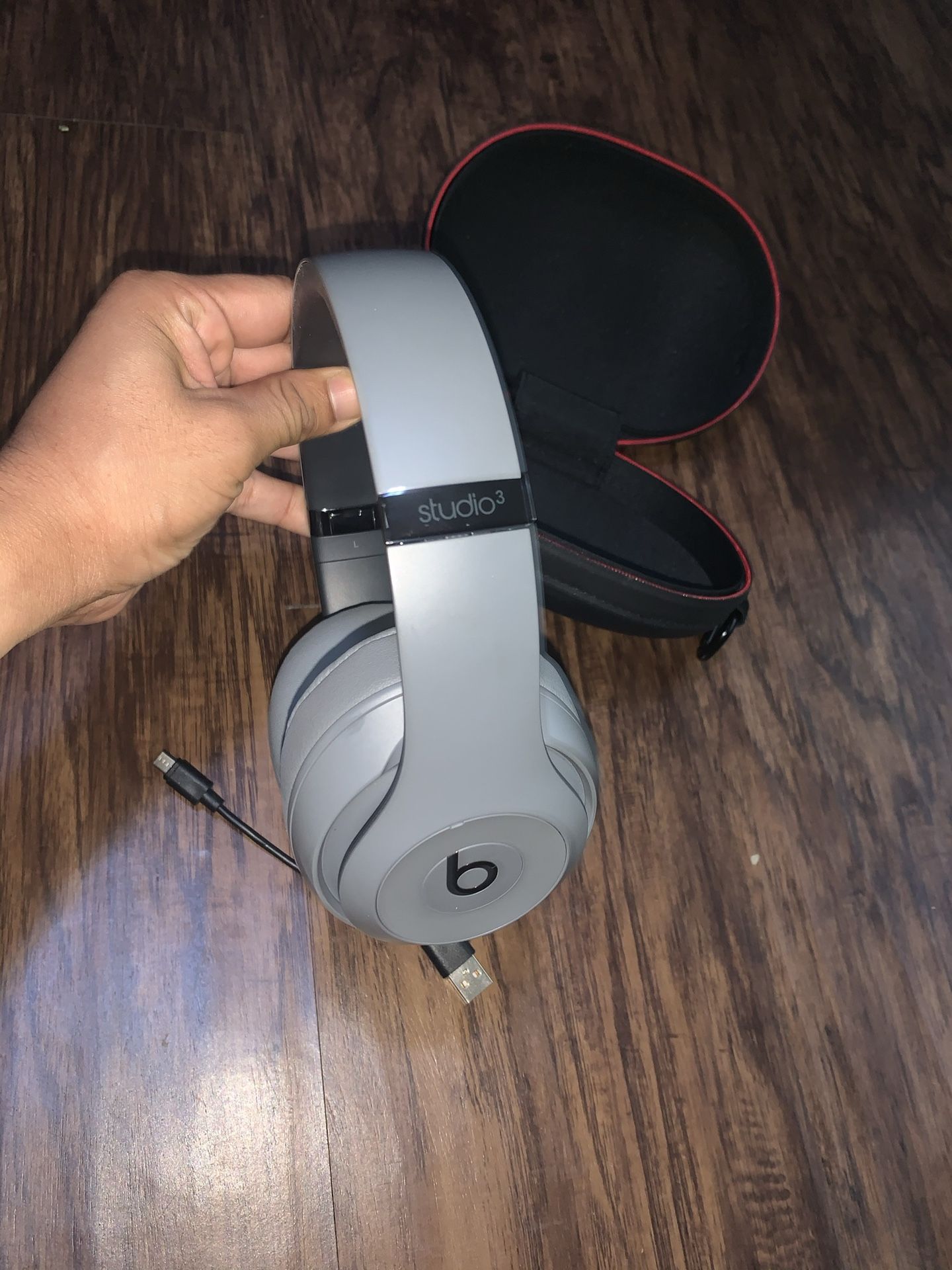 Wolf Gray Studio 3 Beats Wireless w/Active Noise Cancelling