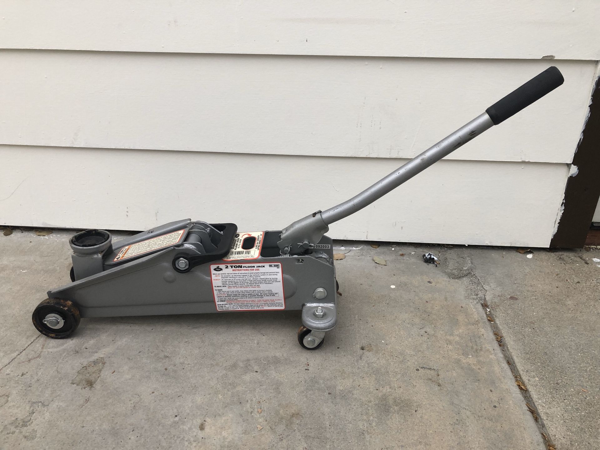 2 ton car jack mac tools 2 ton hydraulic floor jack 4000 lbs capacity lifting range 5 1/2" - 14"