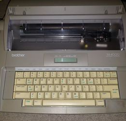 Brother SX-4000 Electronic Typewriter with keyboard cover