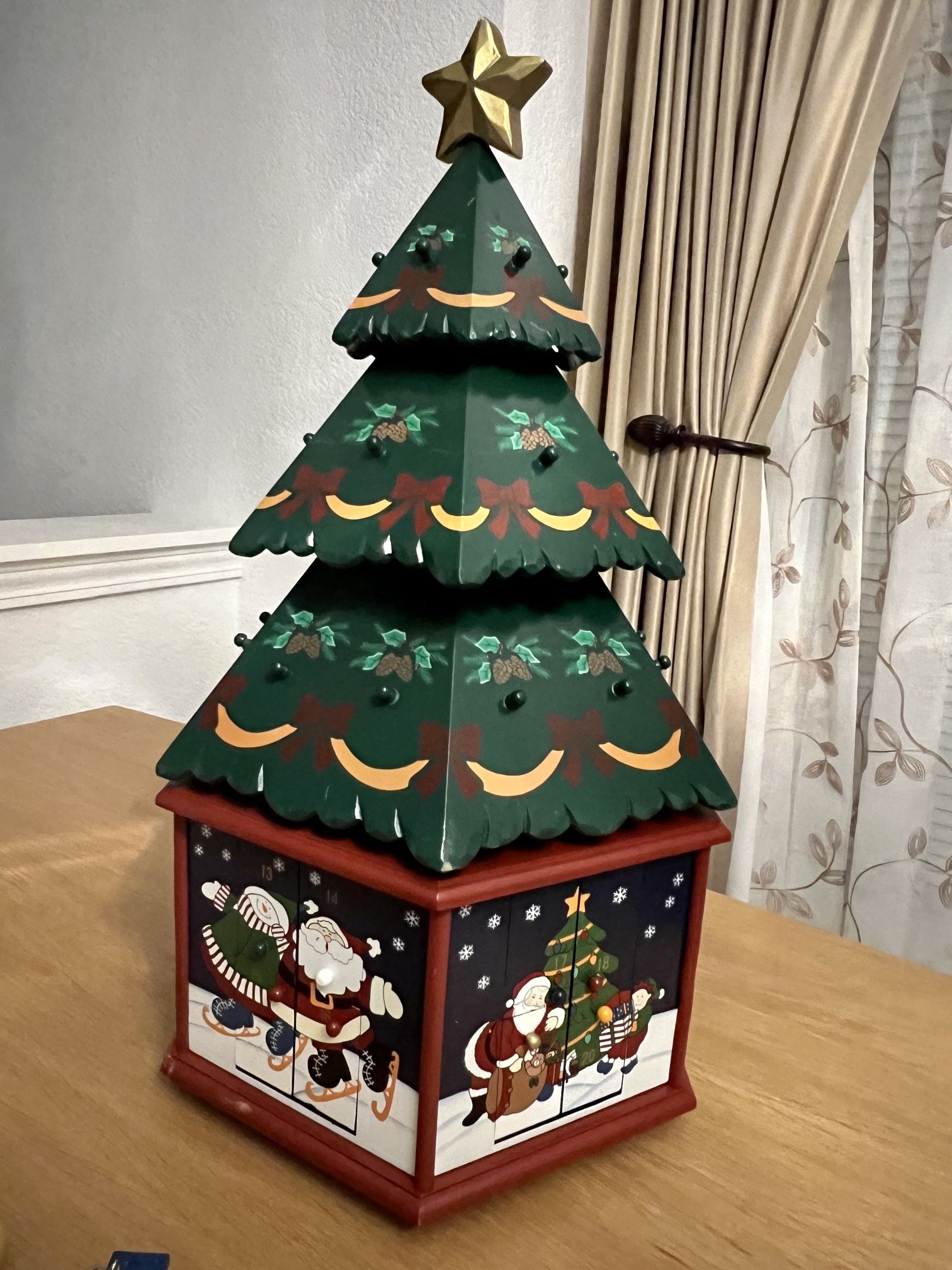 Kirkland Wooden Advent Calendar Costco for Sale in Auburn, WA