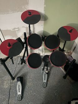 Alesis nitro max drum kit