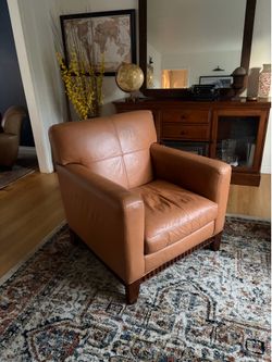 Leather club chair