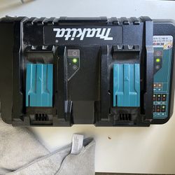 Makita Charger And Batteries 