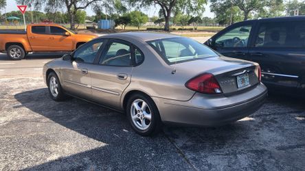 2002 Ford Taurus
