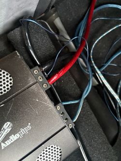 Audiopipe Car Amplifier with Wiring