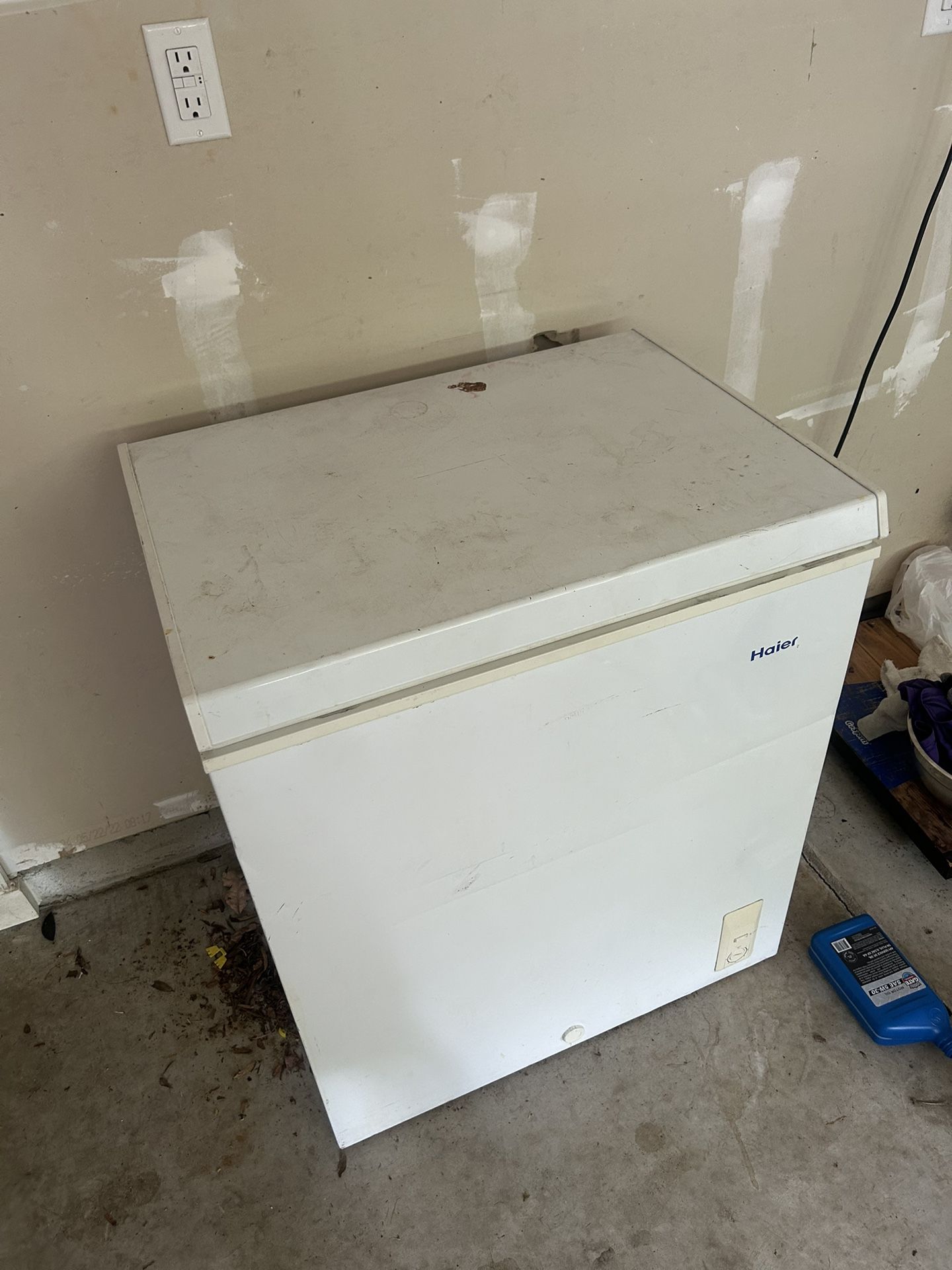 Howler Deep Freezer 