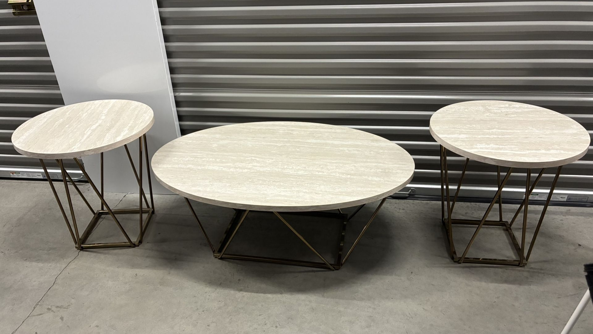 Coffee Tables And End Tables 