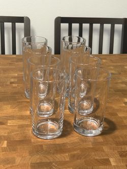 8 Tall drinking glasses