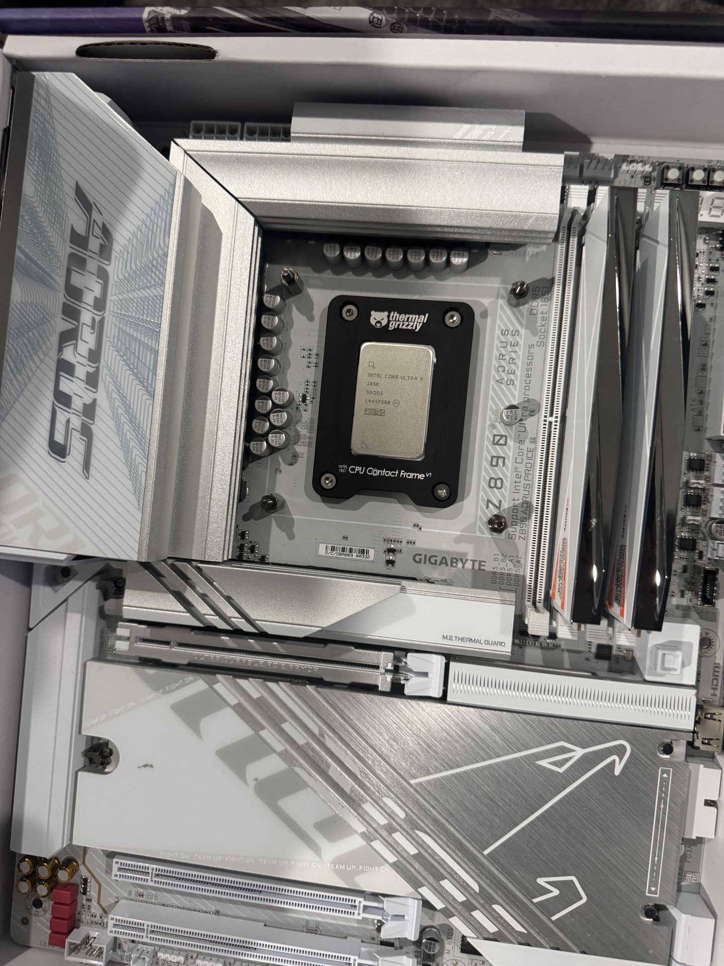 Aorus Pro Ice Z890 - Intel core ultra 285k - 32gb CUDIMM Ram 8000mhz
