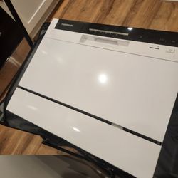 Brand new Farberware Countertop Dishwasher 