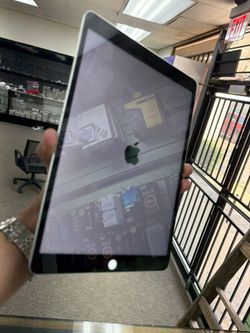 iPad Air 3rd Gen 64GB Wi-Fi | Ultra Slim | Best Deal in Dallas!