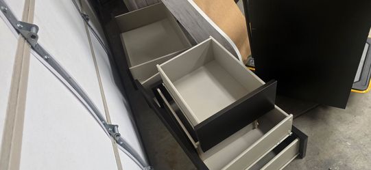 Ikea 6 drawer dresser, needs some TLC