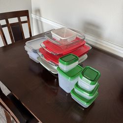 Pyrex Oven safe bakeware and storage containers