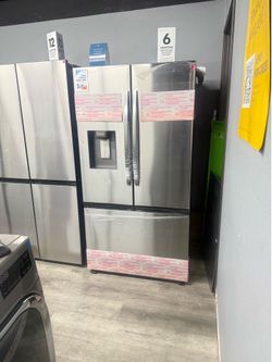 SAMSUNG STAINLESS STEEL FRENCH DOOR REFRIGERATOR WITH FOUR TYPES OF ICE ❄️❄️