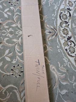 New Twin/Full Size Metal Bed Frame
100 dlls, free delivery