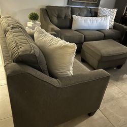 Beautiful 4 Piece Sofa Set